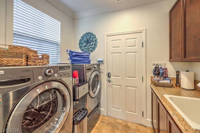3298 Dove Run Creek Drive, Las Vegas, NV 89135