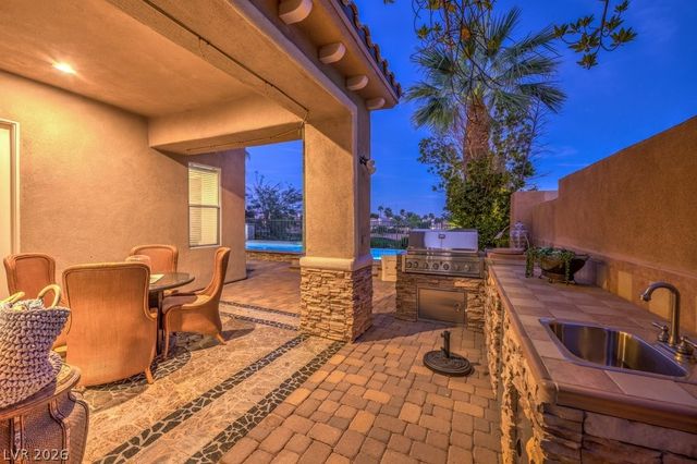 3298 Dove Run Creek Drive, Las Vegas, NV 89135