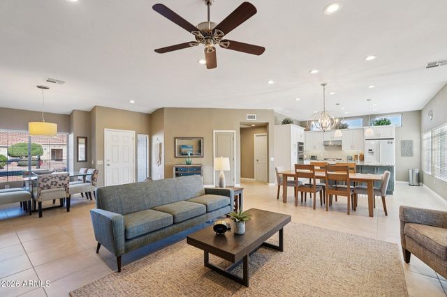 14617 W LAS BRIZAS Lane, Sun City West, AZ 85375