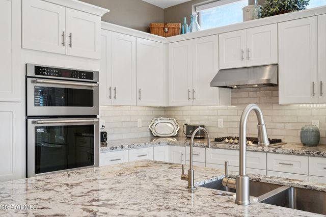 14617 W LAS BRIZAS Lane, Sun City West, AZ 85375