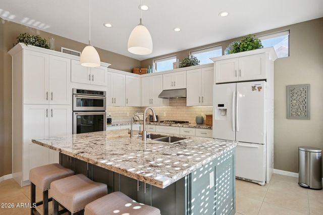 14617 W LAS BRIZAS Lane, Sun City West, AZ 85375