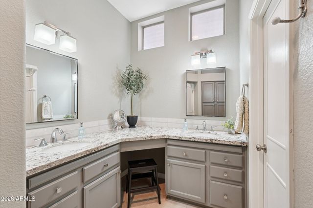 14617 W LAS BRIZAS Lane, Sun City West, AZ 85375