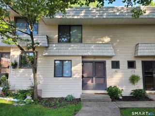 35 Mountain Laurel Court 35, Cromwell, CT 06416