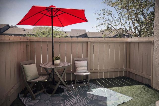 3051 GOLDEN OAK Way, Spring Valley, CA 91978