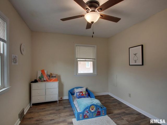 916 N 36TH Street, Quincy, IL 62301