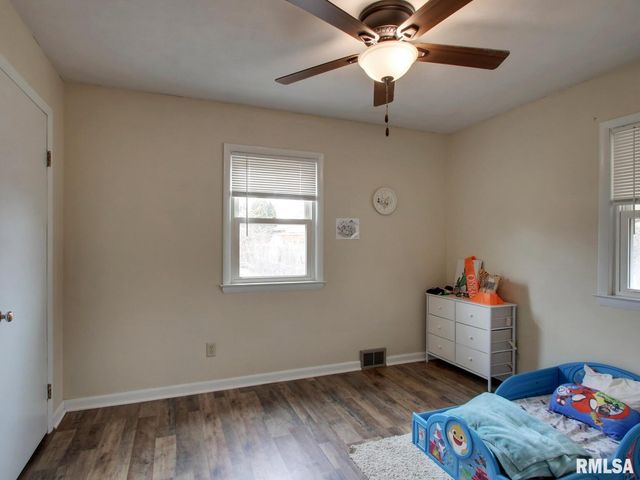 916 N 36TH Street, Quincy, IL 62301