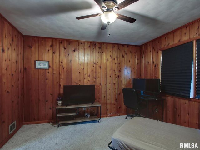 916 N 36TH Street, Quincy, IL 62301