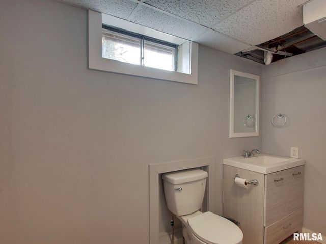 916 N 36TH Street, Quincy, IL 62301