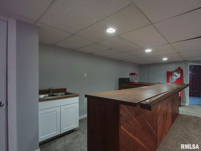 916 N 36TH Street, Quincy, IL 62301