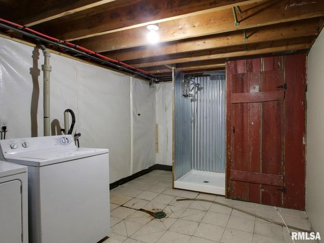 916 N 36TH Street, Quincy, IL 62301