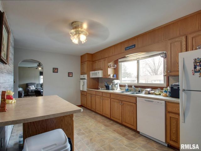 916 N 36TH Street, Quincy, IL 62301