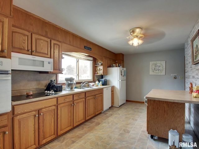 916 N 36TH Street, Quincy, IL 62301