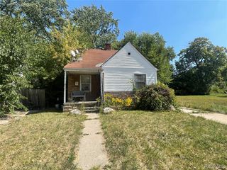 9996 Archdale Street, Detroit, MI 48227