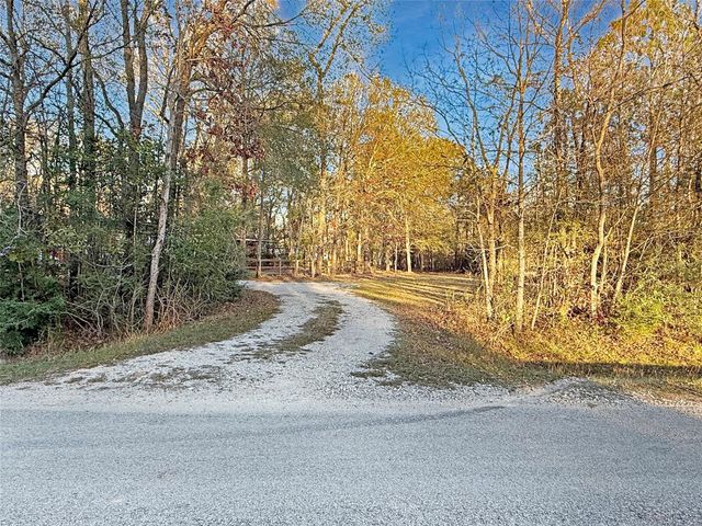 229 County Road 67634, Dayton, TX 77535