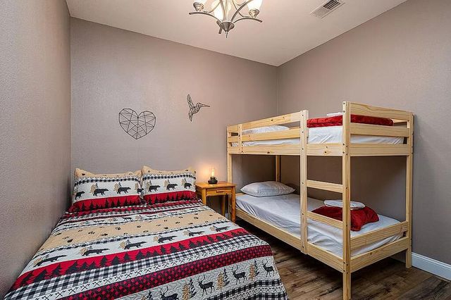 80 Celebration Cove Circle, Branson, MO 65616