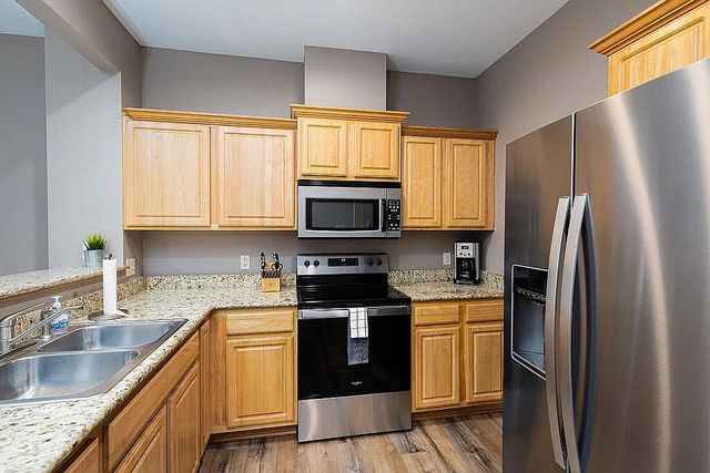 80 Celebration Cove Circle, Branson, MO 65616