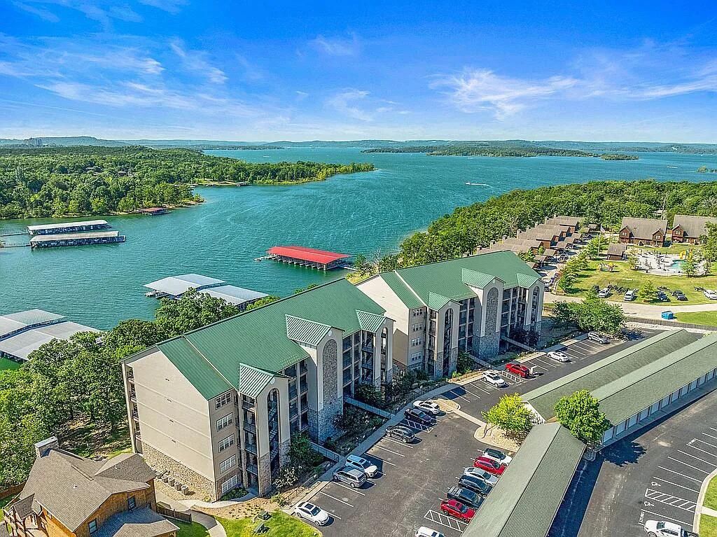 80 Celebration Cove Circle, Branson, MO 65616