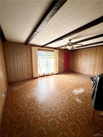 401 Walter Wagers Street, Weslaco, TX 78599