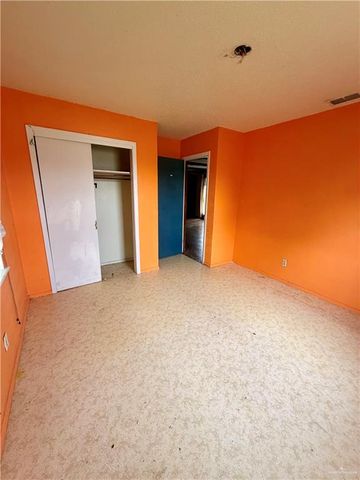401 Walter Wagers Street, Weslaco, TX 78599