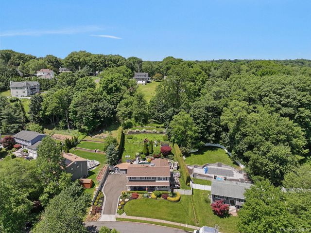 12 Pelham Avenue, Nanuet, NY 10954
