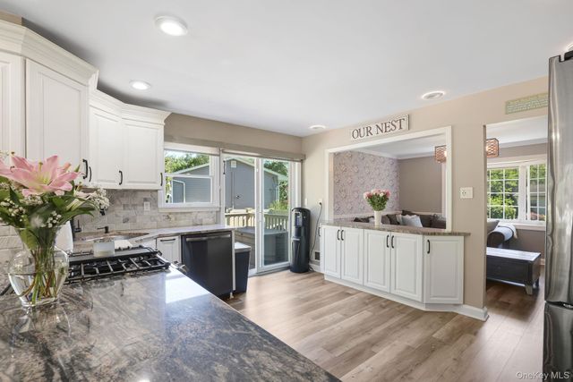12 Pelham Avenue, Nanuet, NY 10954