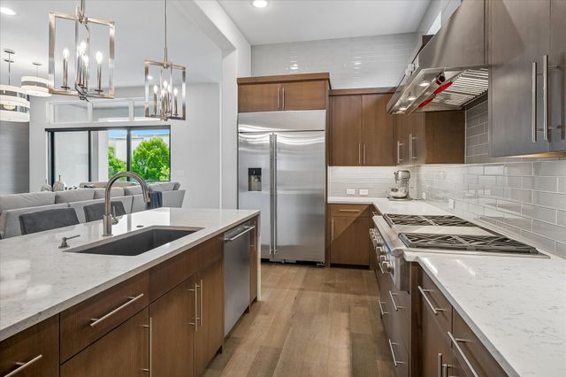 6121 Echelon Way, Plano, TX 75024