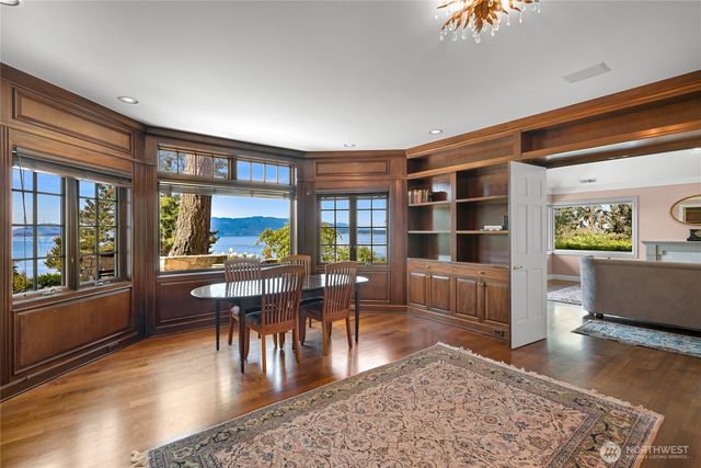 420 S Clarkwood Drive, Bellingham, WA 98225