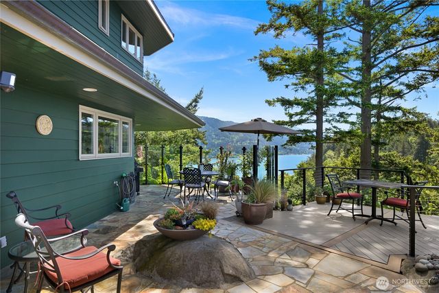 420 S Clarkwood Drive, Bellingham, WA 98225