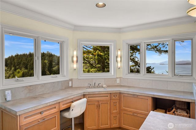 420 S Clarkwood Drive, Bellingham, WA 98225