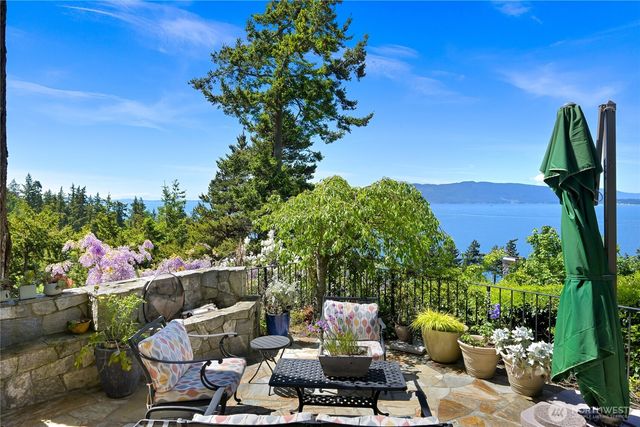 420 S Clarkwood Drive, Bellingham, WA 98225