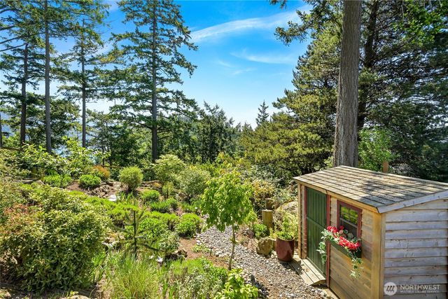 420 S Clarkwood Drive, Bellingham, WA 98225