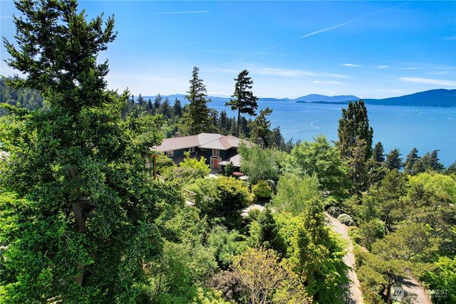 420 S Clarkwood Drive, Bellingham, WA 98225