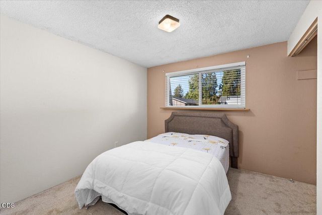 723 SW Cypress Street, Grants Pass, OR 97526