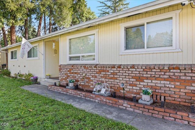 723 SW Cypress Street, Grants Pass, OR 97526