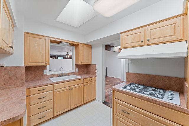 1227 N Irving Heights Drive, Irving, TX 75061