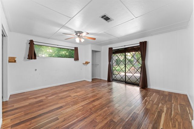 1227 N Irving Heights Drive, Irving, TX 75061