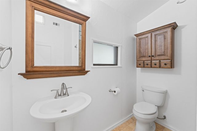 1227 N Irving Heights Drive, Irving, TX 75061