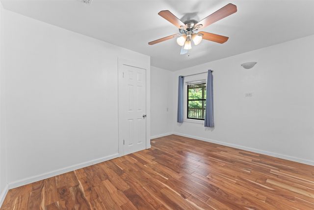 1227 N Irving Heights Drive, Irving, TX 75061