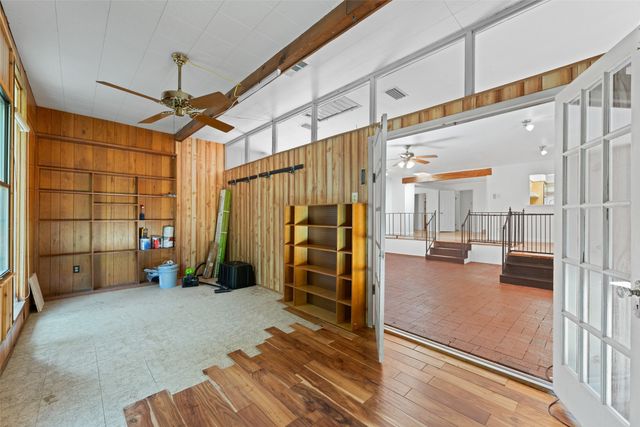 1227 N Irving Heights Drive, Irving, TX 75061