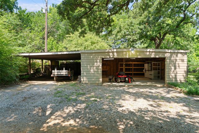 1227 N Irving Heights Drive, Irving, TX 75061