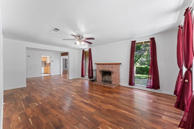 1227 N Irving Heights Drive, Irving, TX 75061
