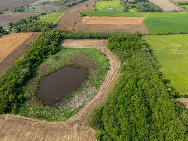 6050 County Road M, Fitchburg, WI 53575