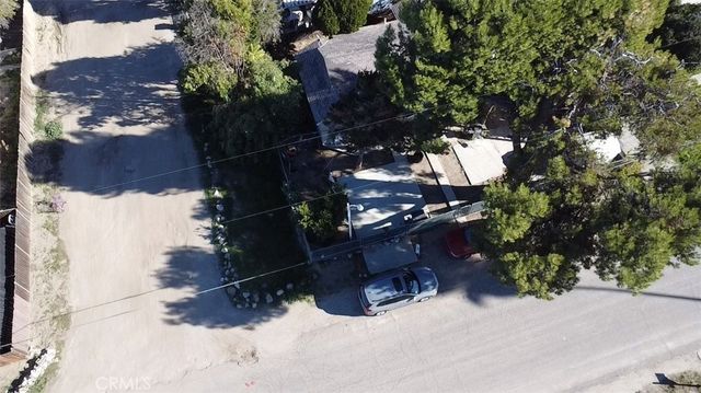 25842 - 44081 4th, Hemet, CA 92544