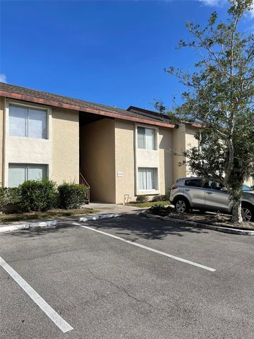 2725 HIDDEN LAKE BOULEVARD C, Sarasota, FL 34237