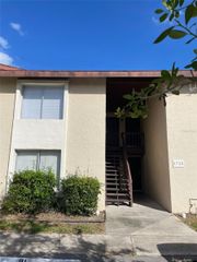 2725 HIDDEN LAKE BOULEVARD C, Sarasota, FL 34237