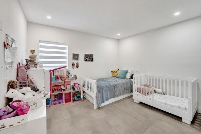 4660 SW 37th Ave, Dania Beach, FL 33312