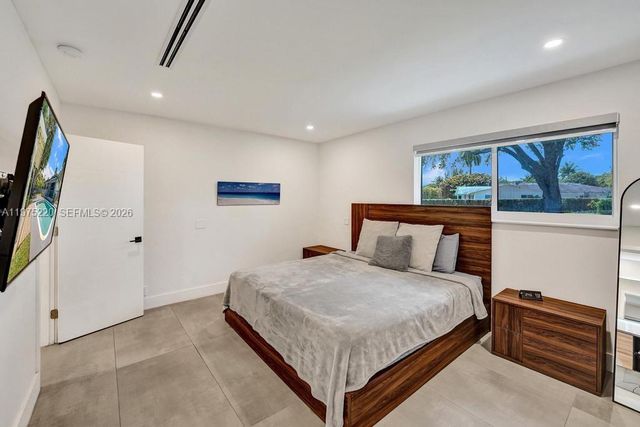 4660 SW 37th Ave, Dania Beach, FL 33312