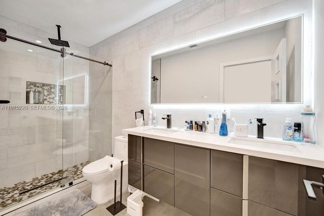 4660 SW 37th Ave, Dania Beach, FL 33312