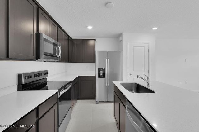 10133 WHISTLING PINE Court, Jacksonville, FL 32221