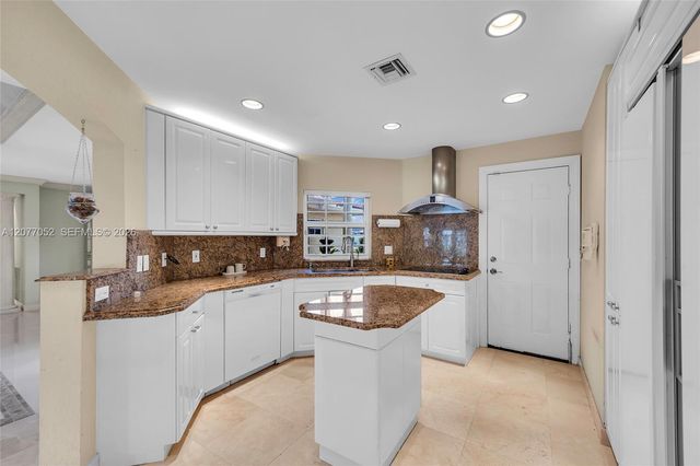2523 SE 13th Street, Pompano Beach, FL 33062